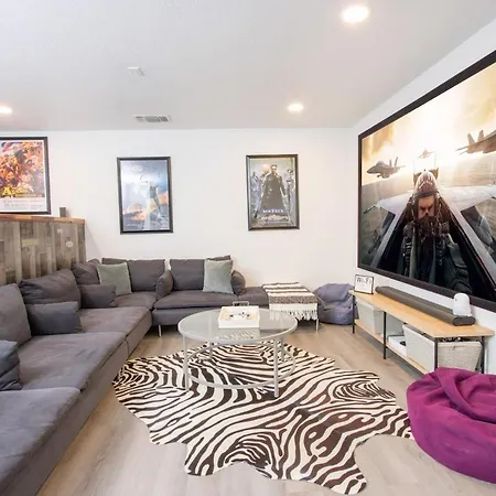 Villa Big Family House W Theater Pool Table